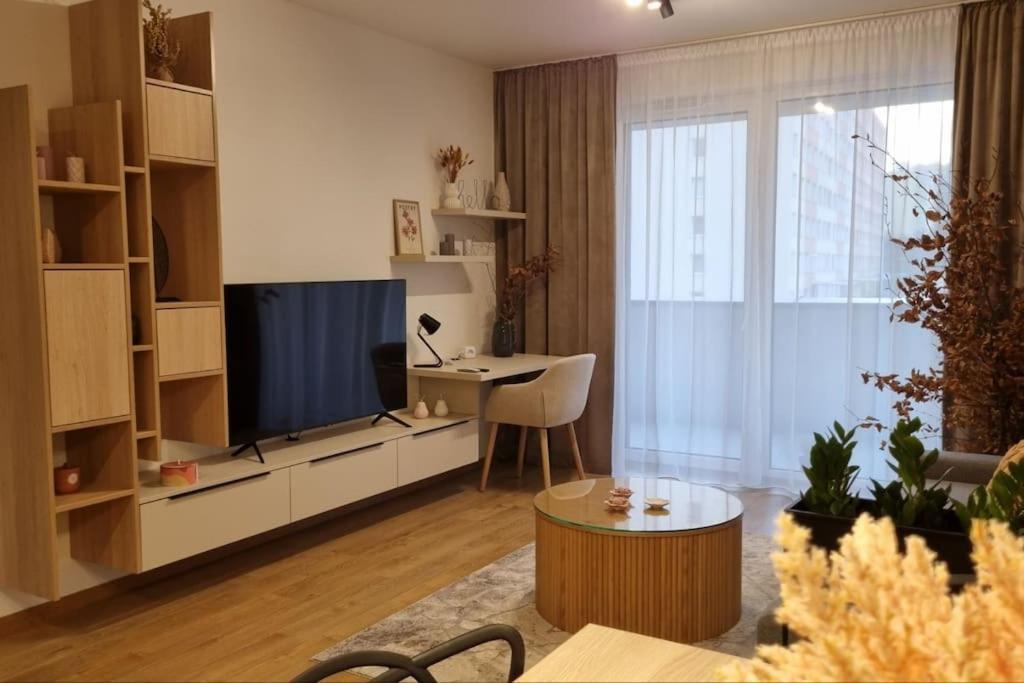 M&M2 Apartment Near Center With Free Parking - Ac Košice Exterior foto